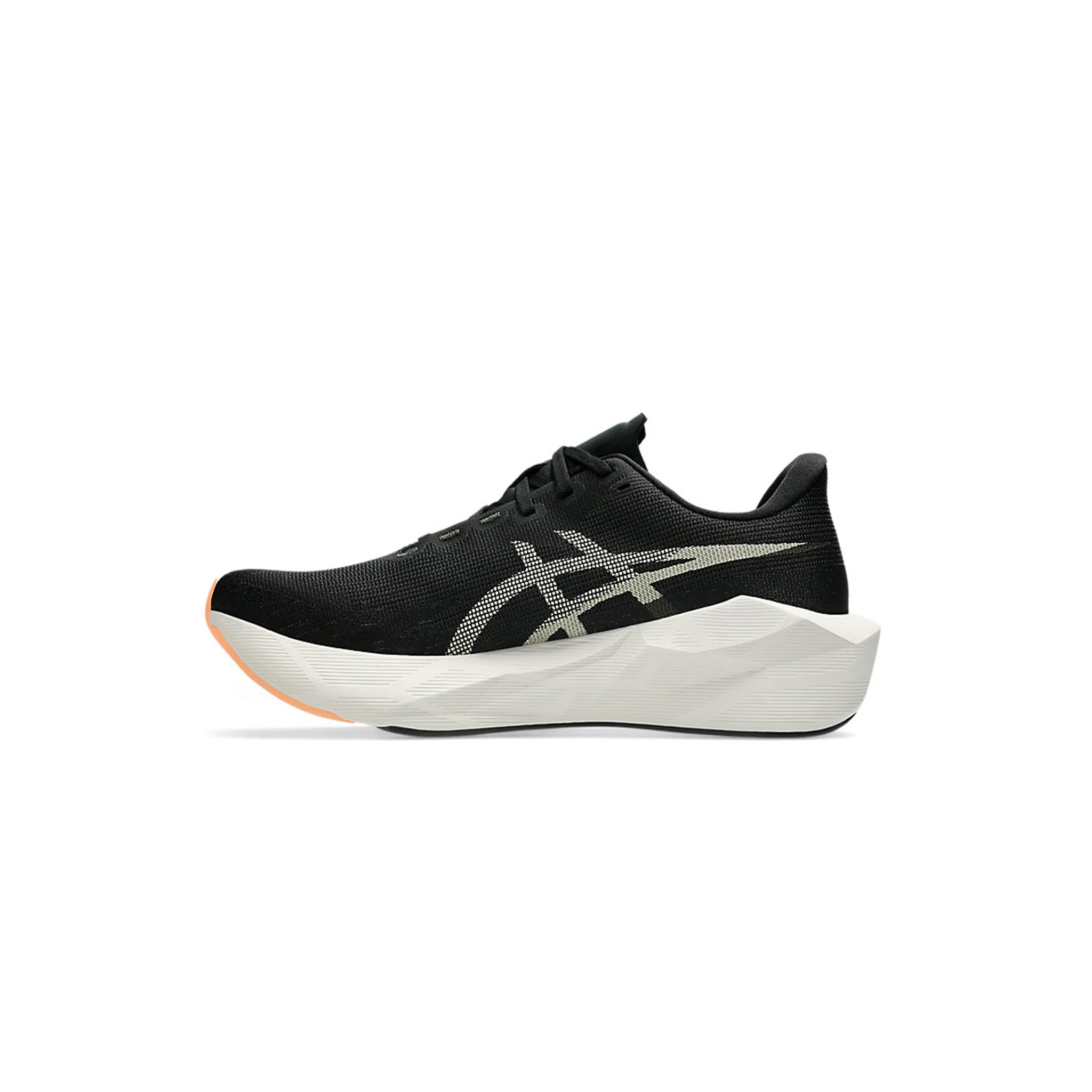 Men's Novablast 6 - Image 2