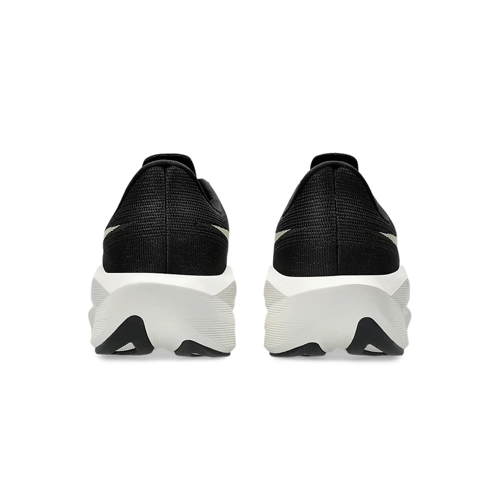 Men's Novablast 6 - Image 5